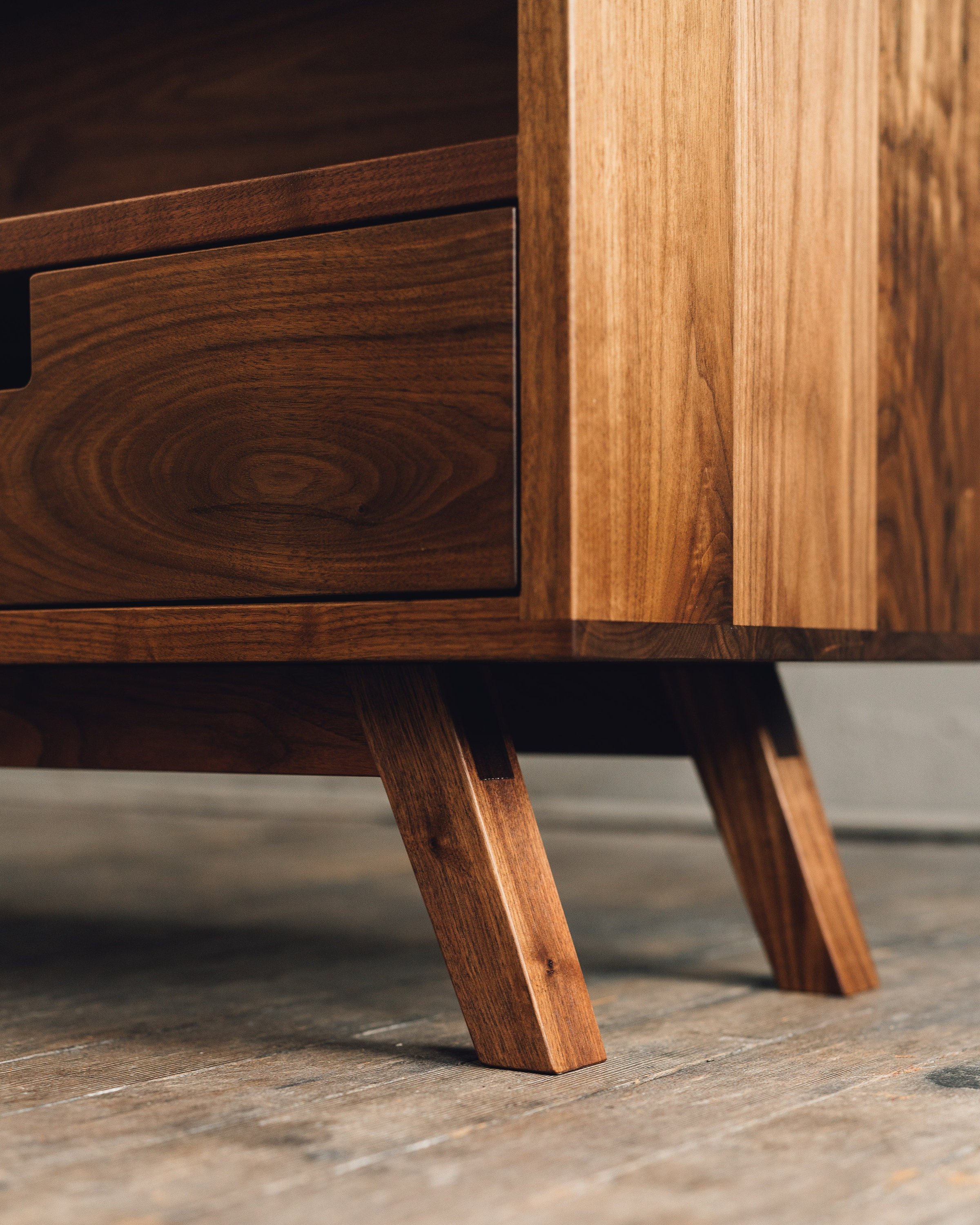 https://i.etsystatic.com/23343549/r/il/de8d11/2708944089/il_fullxfull.2708944089_qsmw.jpg