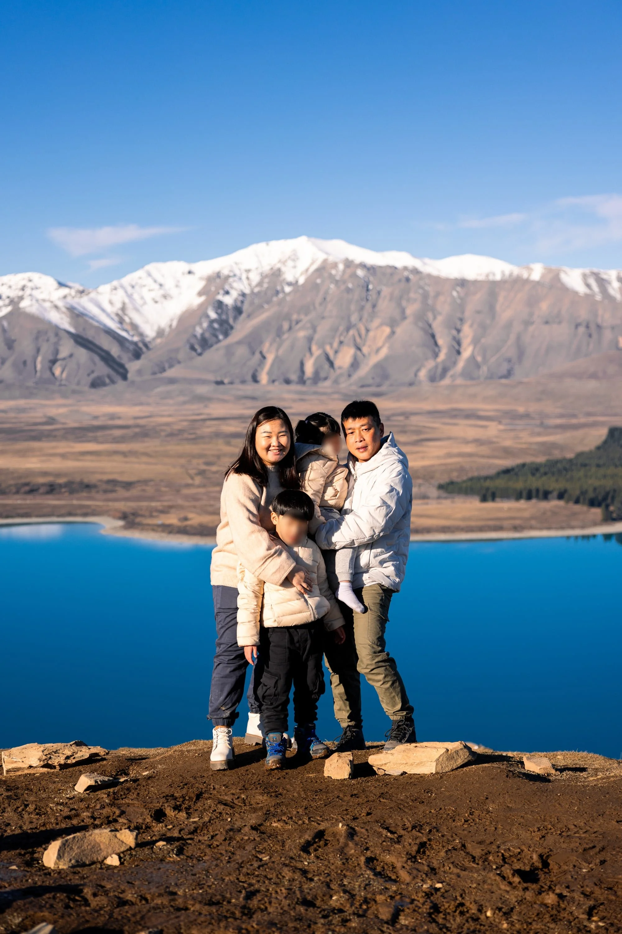 Family photoshoot in Lake Tekapo