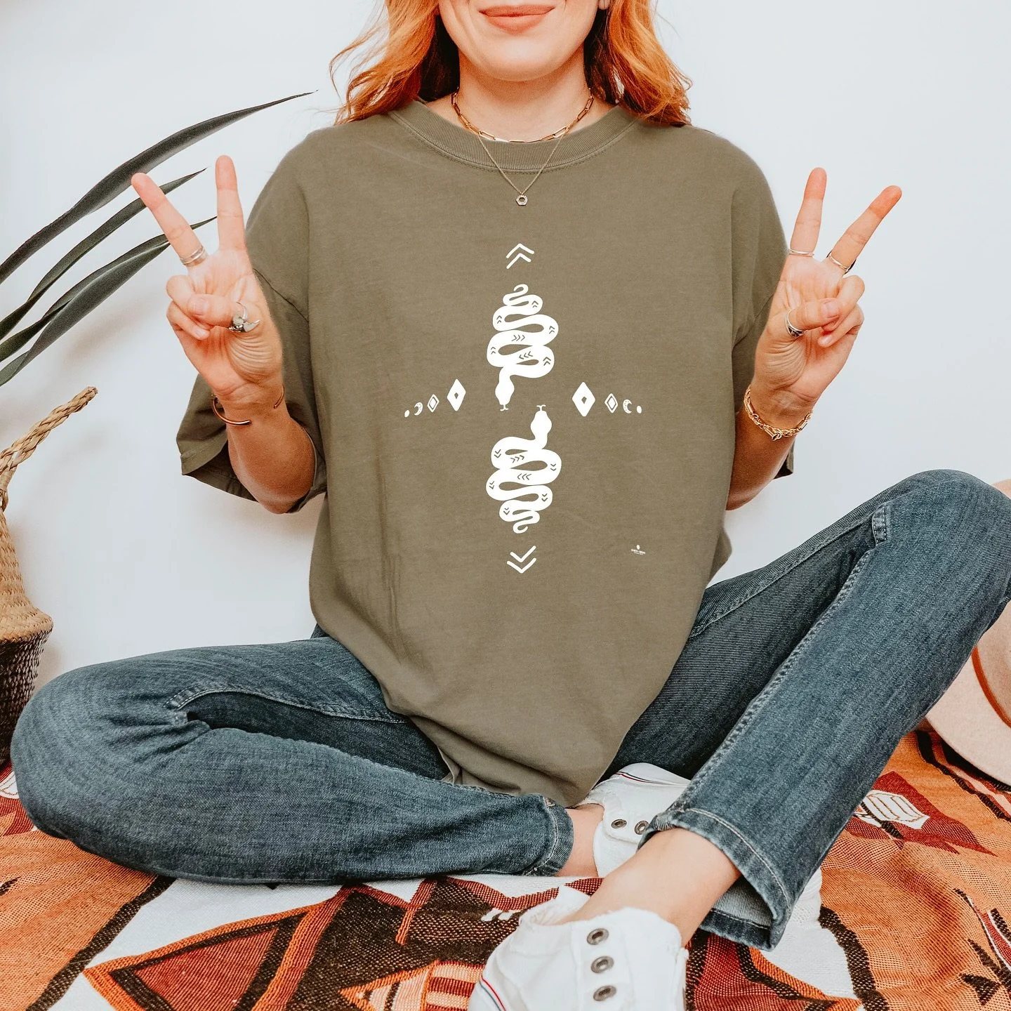 New T Just Dropped! 🐍 Desert Coil 🌵
Available on my websites shop 🫶🏼