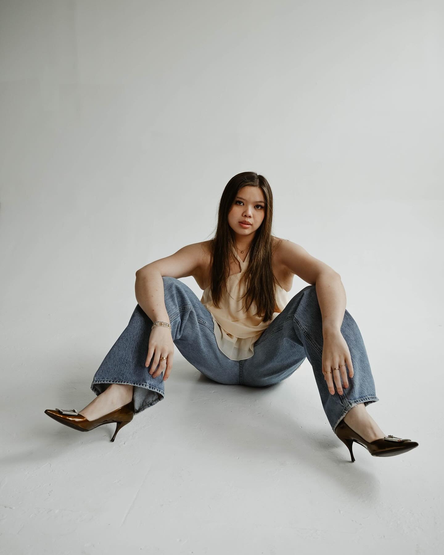 in studio with @vyctoriadinglas 

the studio + natural has been my favorite thing to do as of late and I&rsquo;m so happy to be finally get the hang of the studio as well. so grateful for my friends who let me experiment 🤍🎞️

📍 @studio.m.nyc 

&bu