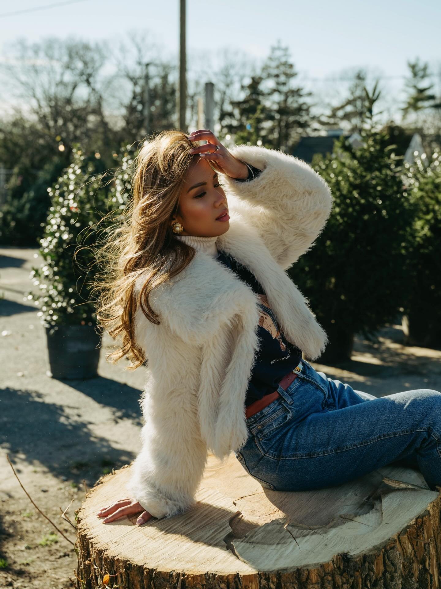 holiday fun at the christmas tree farms @dhencayabyab 🧣🎄