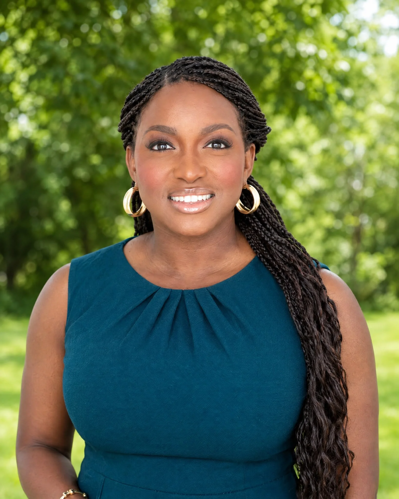 picutre of psychotherapist  Demi Babatunde