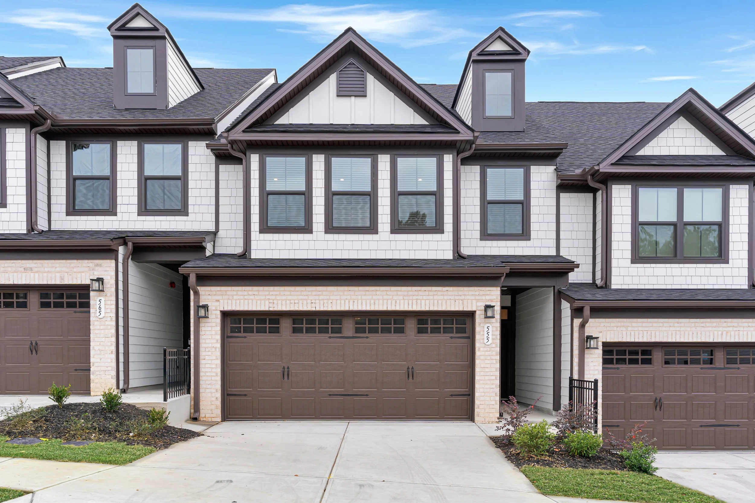 555 Thatch Terrace-25.jpg