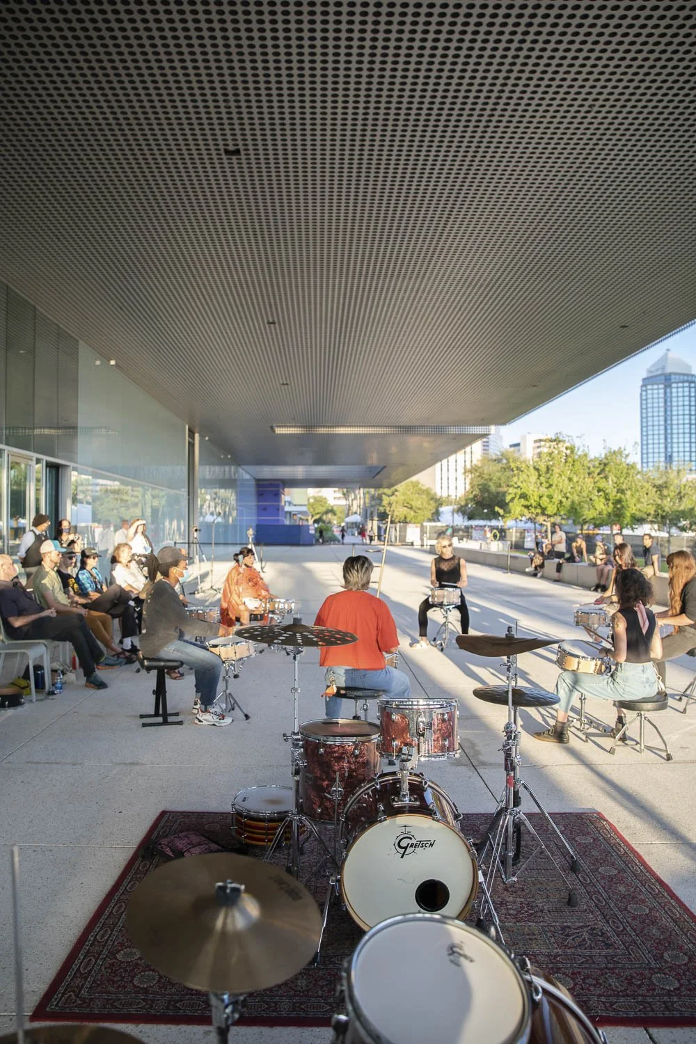 noisy_womxn_skyway_2021_performance2.jpg
