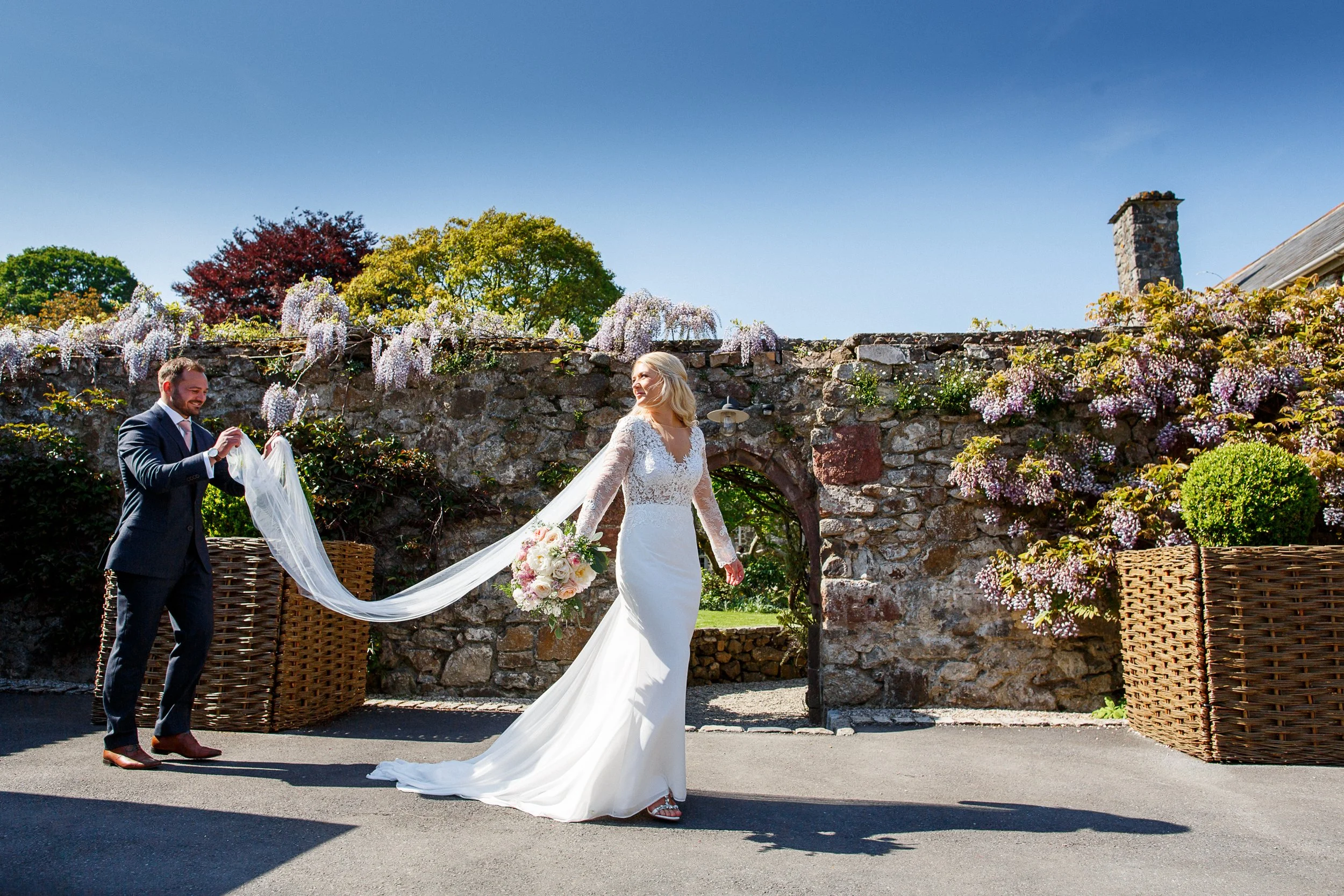 Liz-James-317-the-great-barn-devon-wedding-photographer-rebecca-roundhill.jpg