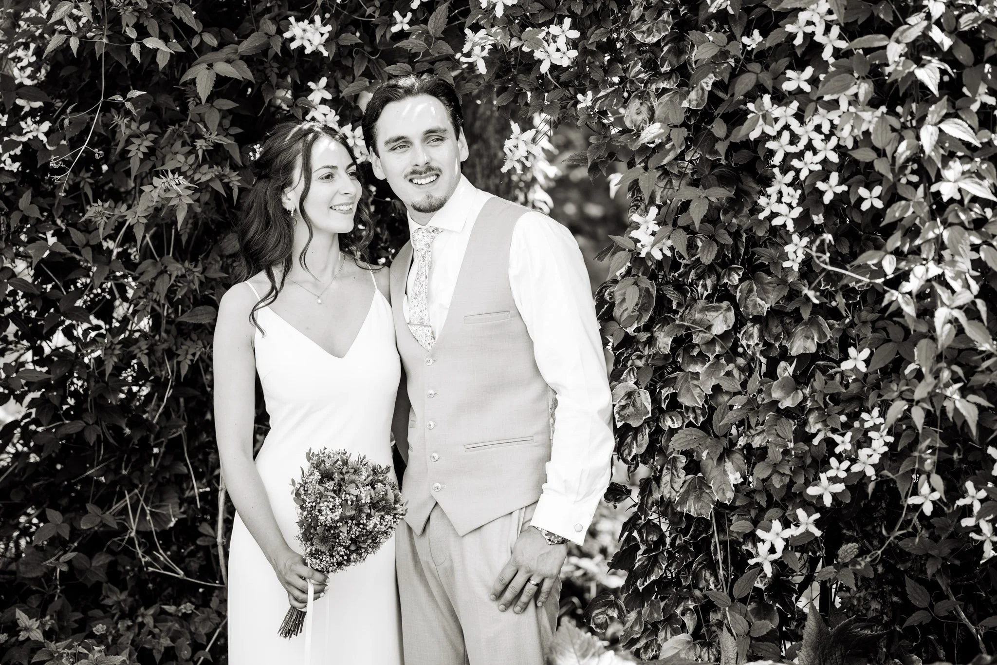 RhiannonJacob-256-elopement-photographer-devon-Rebecca-Roundhill-Photography.jpg