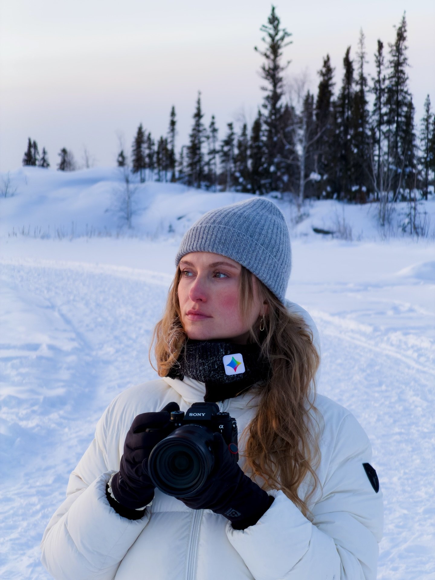 Is it even a creator trip if you didn&rsquo;t almost get frostbite for a single RAW file? 

@googlecanada invited a bunch of us out to Yellowknife to chase the Aurora Borealis and put Gemini to the test as our ultimate travel companion. 

There is ho