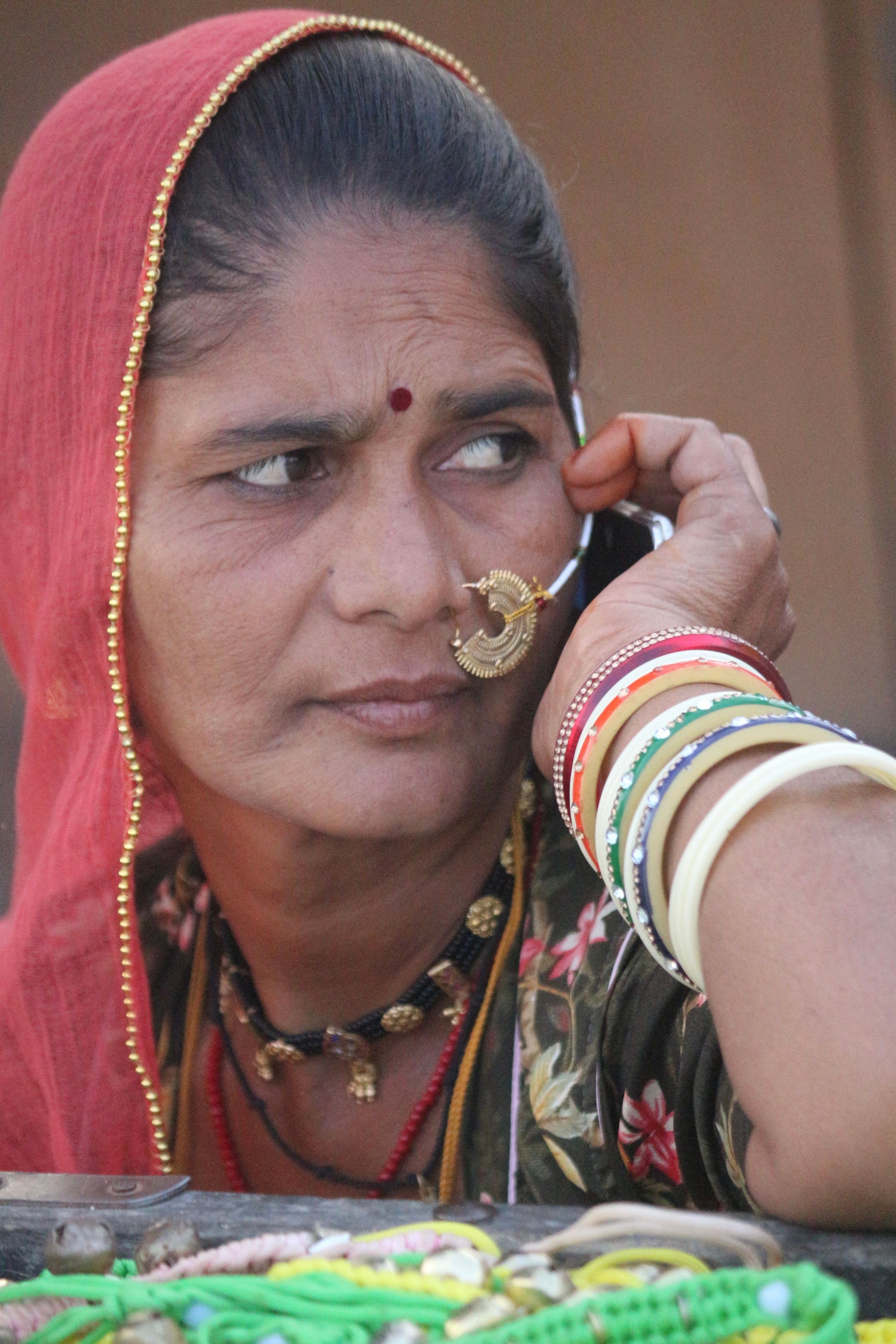 Textile Heritage and Tech: How Kashmir Craftswomen are Adapting to The Digital Era
