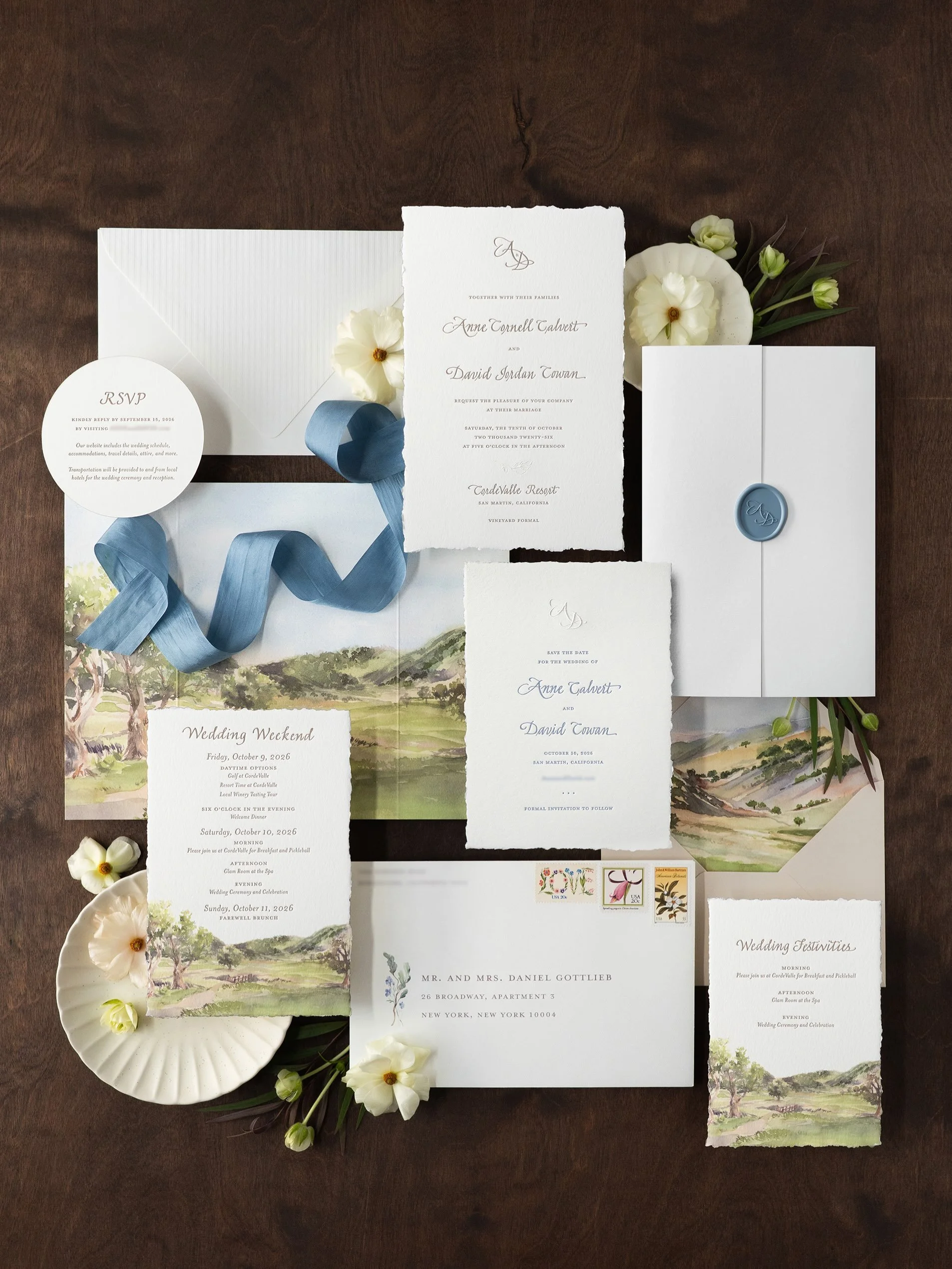 A little bit of everything we love &mdash; hand-decked edges, custom watercolor, layers of texture, and a little something blue 🤎

Planning @florabellastudios 
Photo &amp; Styling @peterson.design.photo
