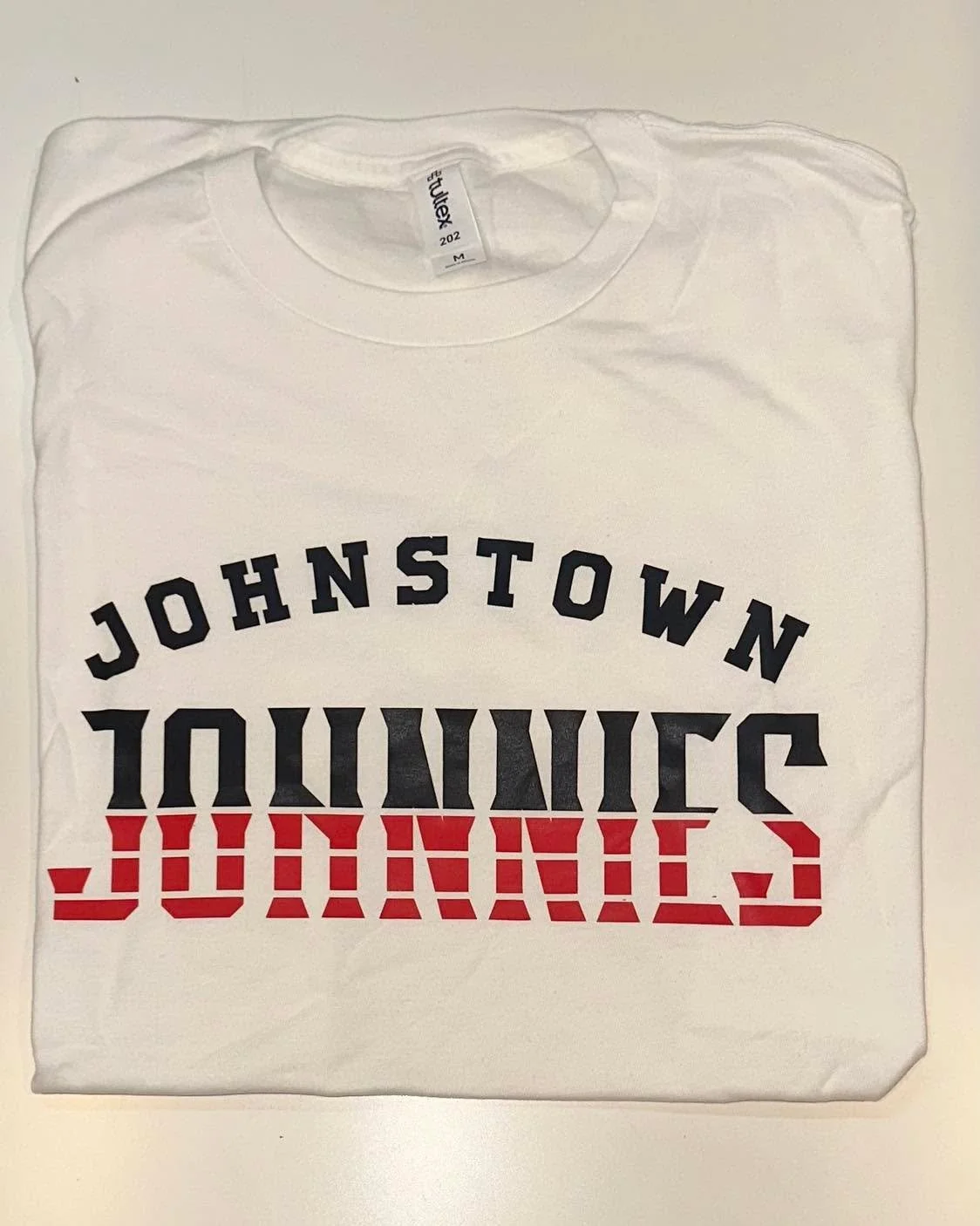 Available for immediate pickup. $15
Adult unisex medium