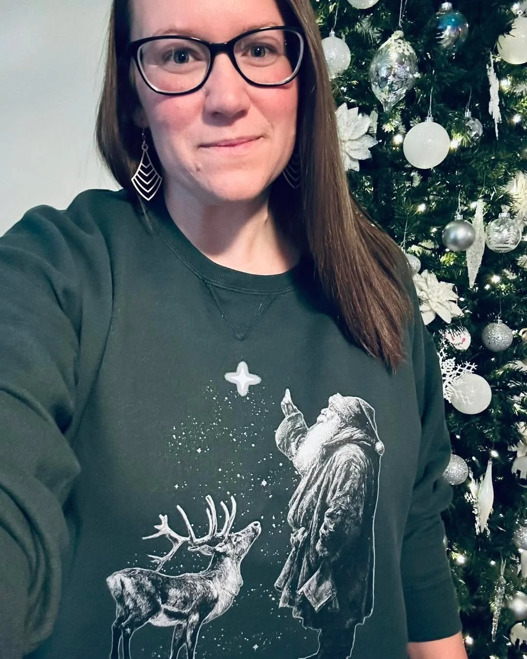 The perfect Ohio snow day ❄️ to show off this ComfortWash sweatshirt and new designs!
Gets yours for $30 🎅🏻