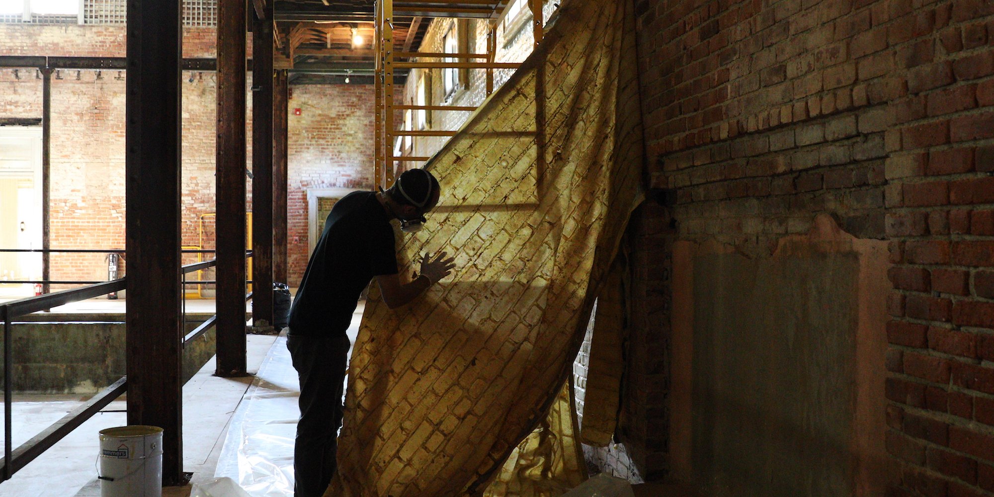 Artist Jorge Otero Pailos, working with latex, photo by Gina Levray