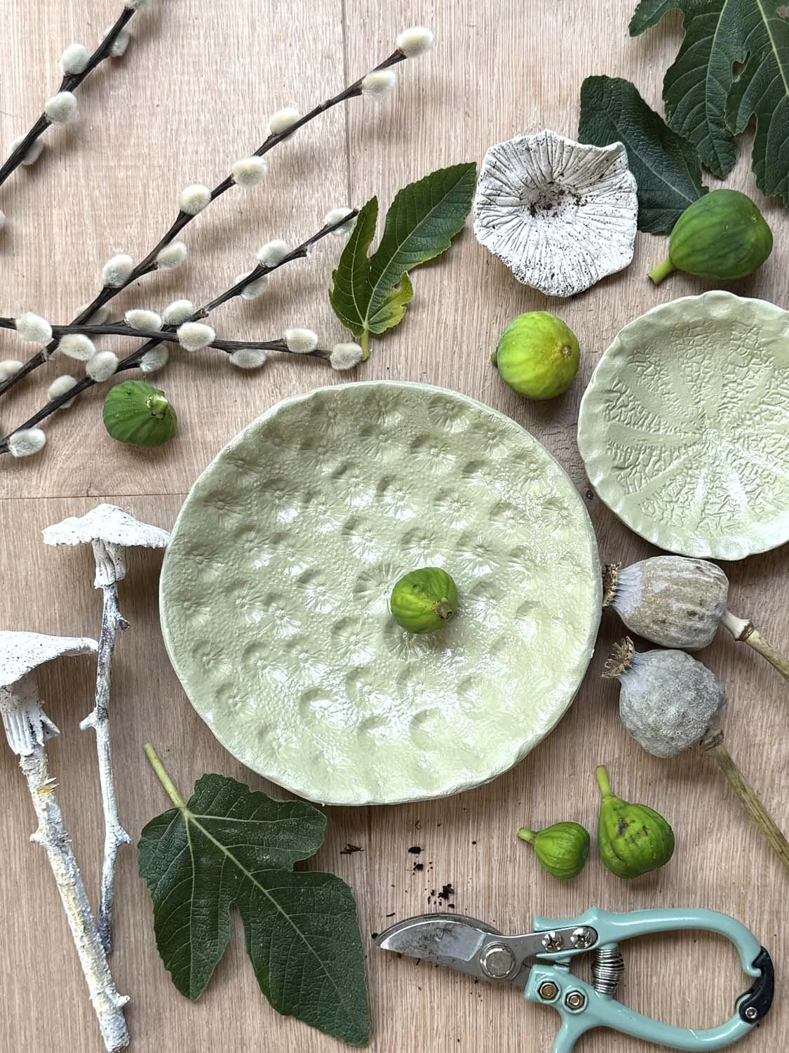 25-coupelles argile sans cuisson verte à empreintes de fruit.jpg