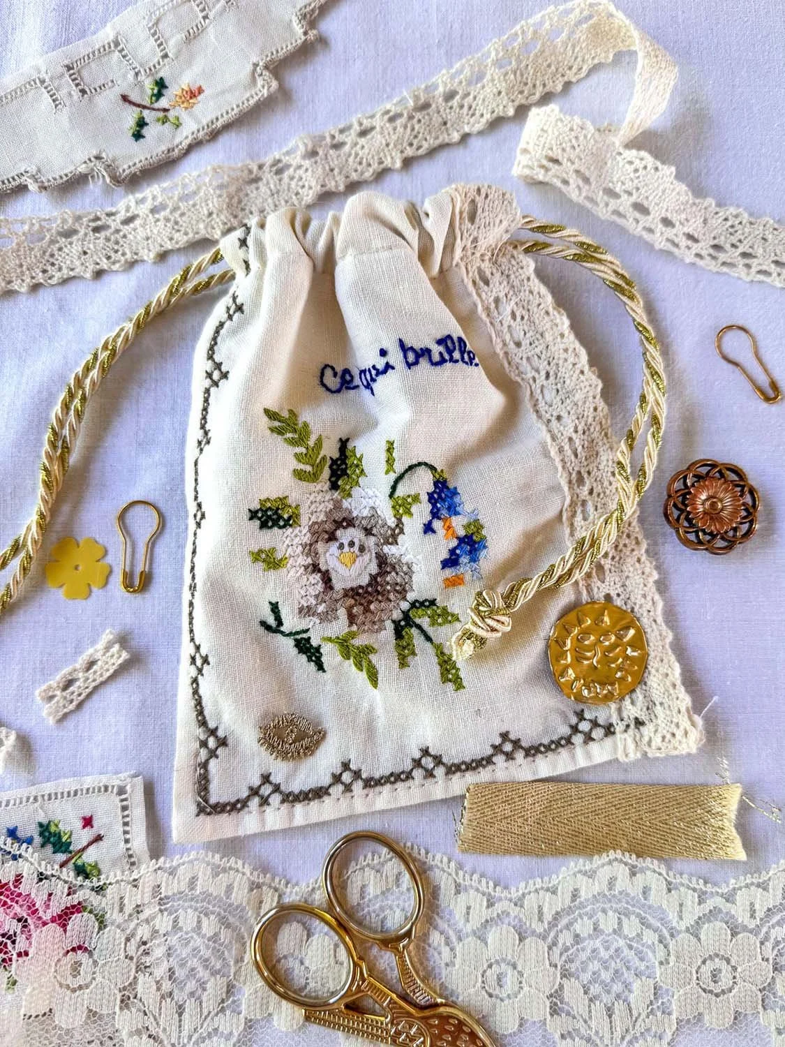 37- Pochons récup linge ancien copie.jpg