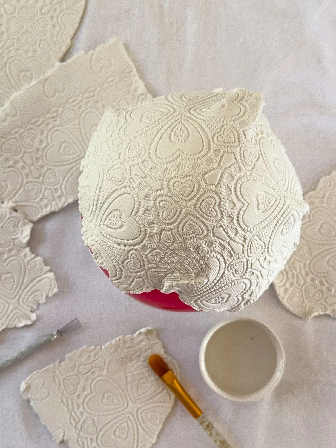 21- Cache-pot argile sans cuisson dentelle..jpg