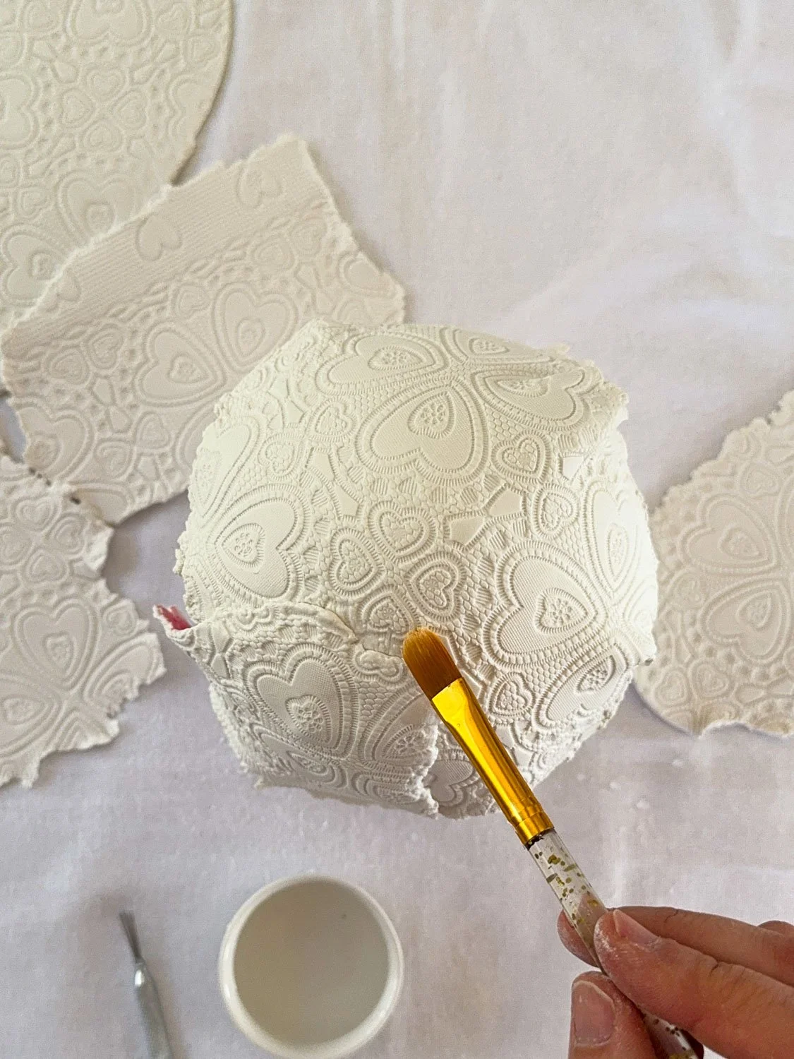 22- Cache-pot argile sans cuisson dentelle..jpg