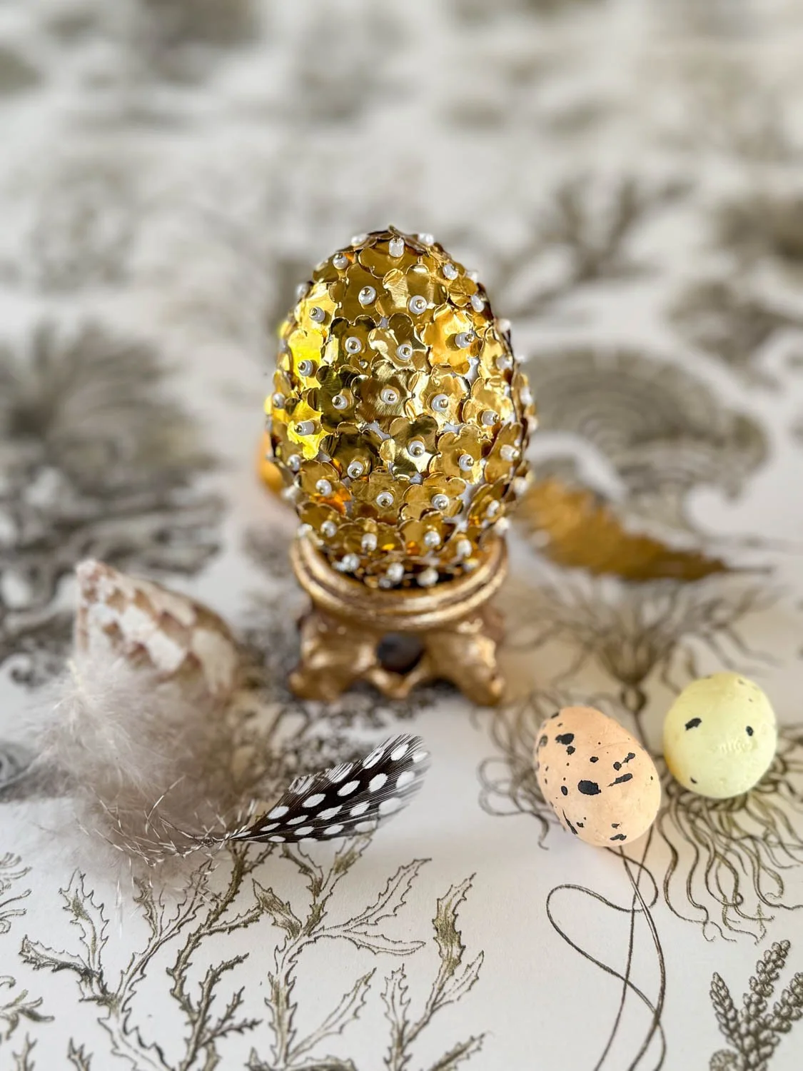 Œufs de Pâques esprit cabinet de curiosités