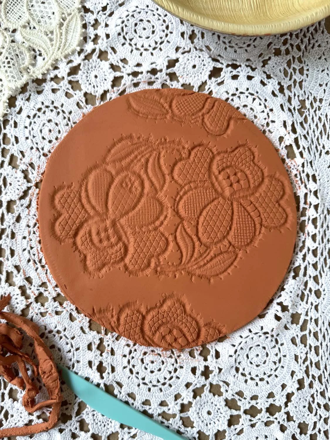 10-Grande coupelle terracotta dentelle copie.jpg
