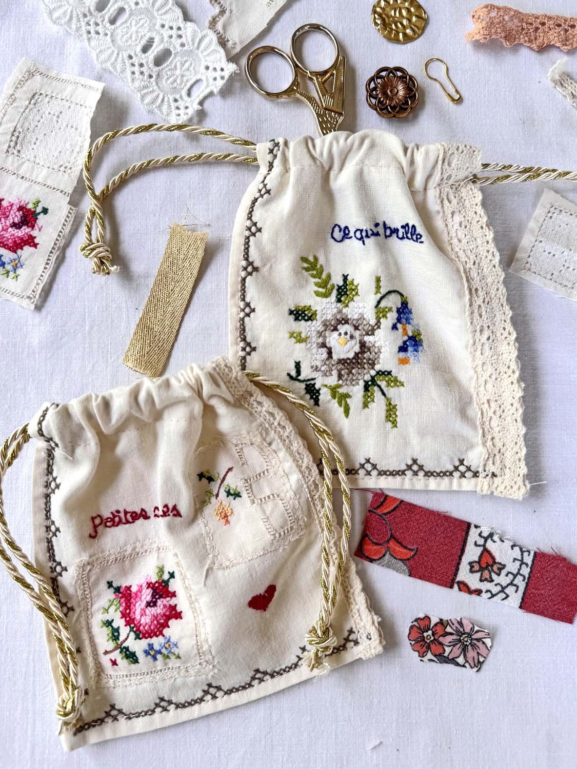 39- Pochons récup linge ancien copie 2.jpg