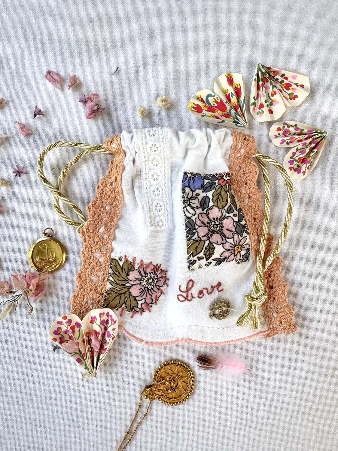 45- Pochons récup linge ancien copie 2.jpg