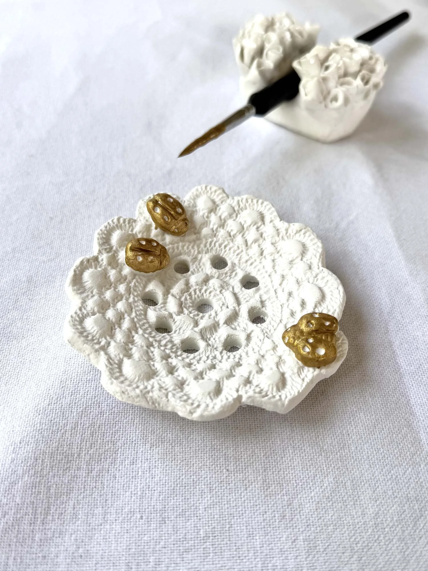 9-Pique fleurs coccinelles copie.jpg