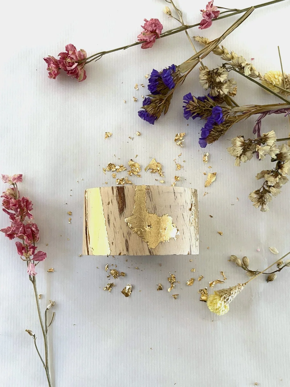 9 Centre de table fleurs sèches et hotel insecte.jpg