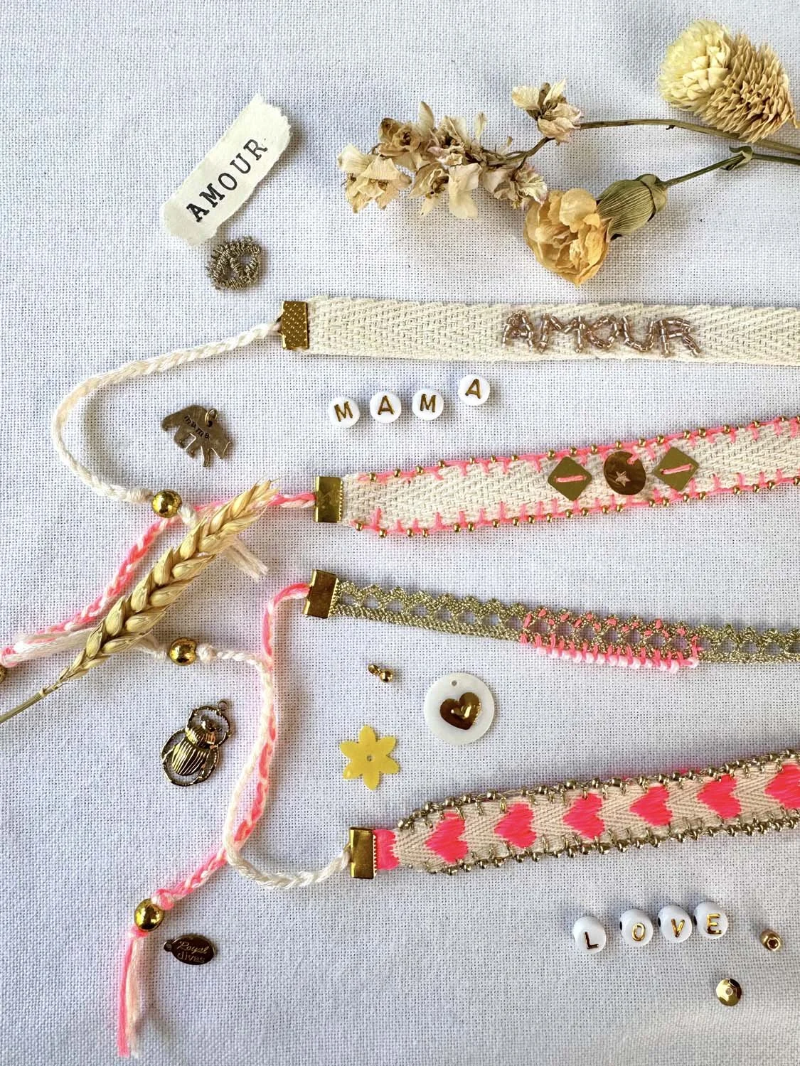 6-Bracelets général copie.jpg