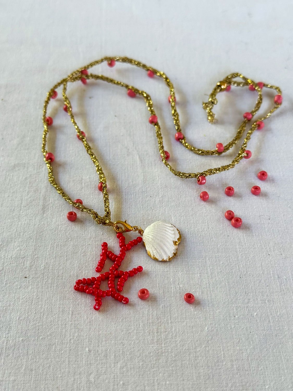9-collier et bracelet laine métallique et perles copie.jpg