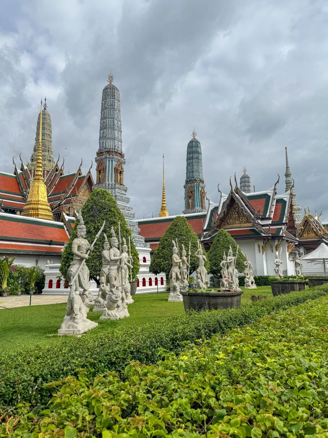 12-Bangkok-temple.jpg