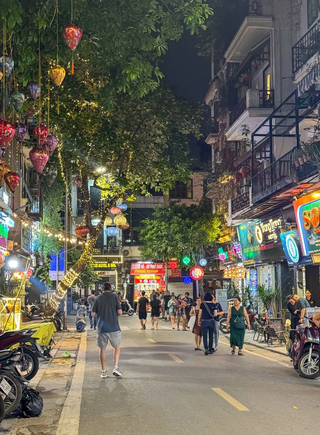 17-Hanoi-Vietnam.jpg