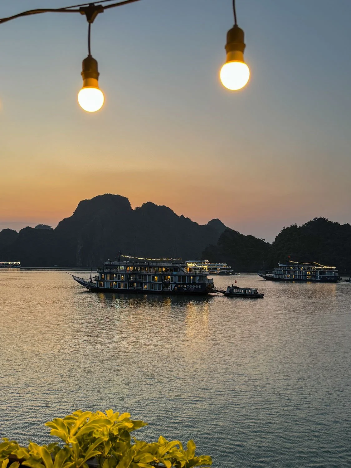 17-Baie de Hạ Long.jpg