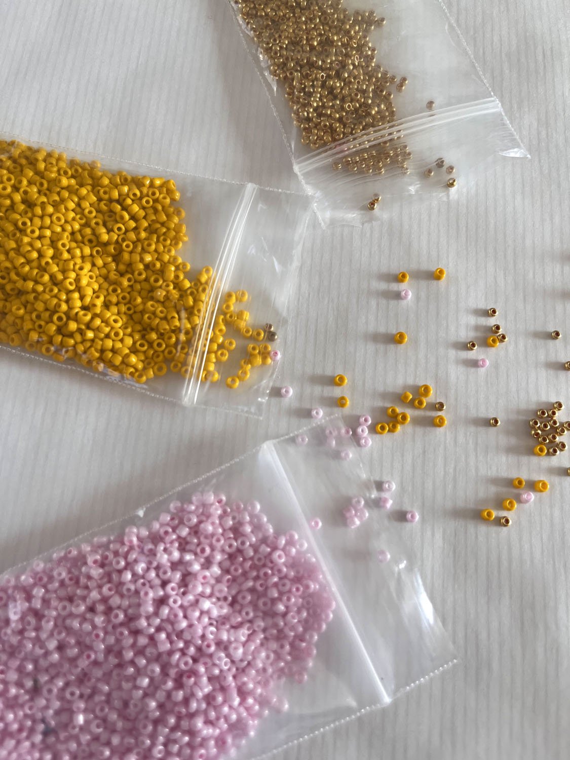 DIY : Bracelets en perles de rocaille — Mila Luce