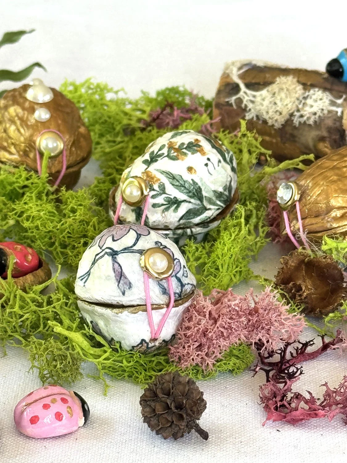 27-Petites boites coquilles de noix décorées.jpg