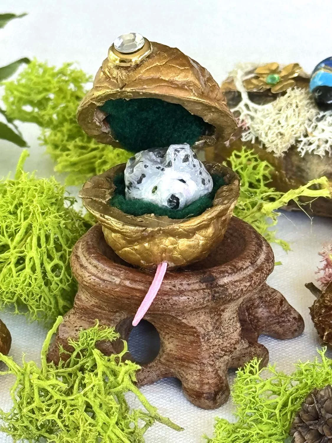24-Petites boites coquilles de noix décorées.jpg