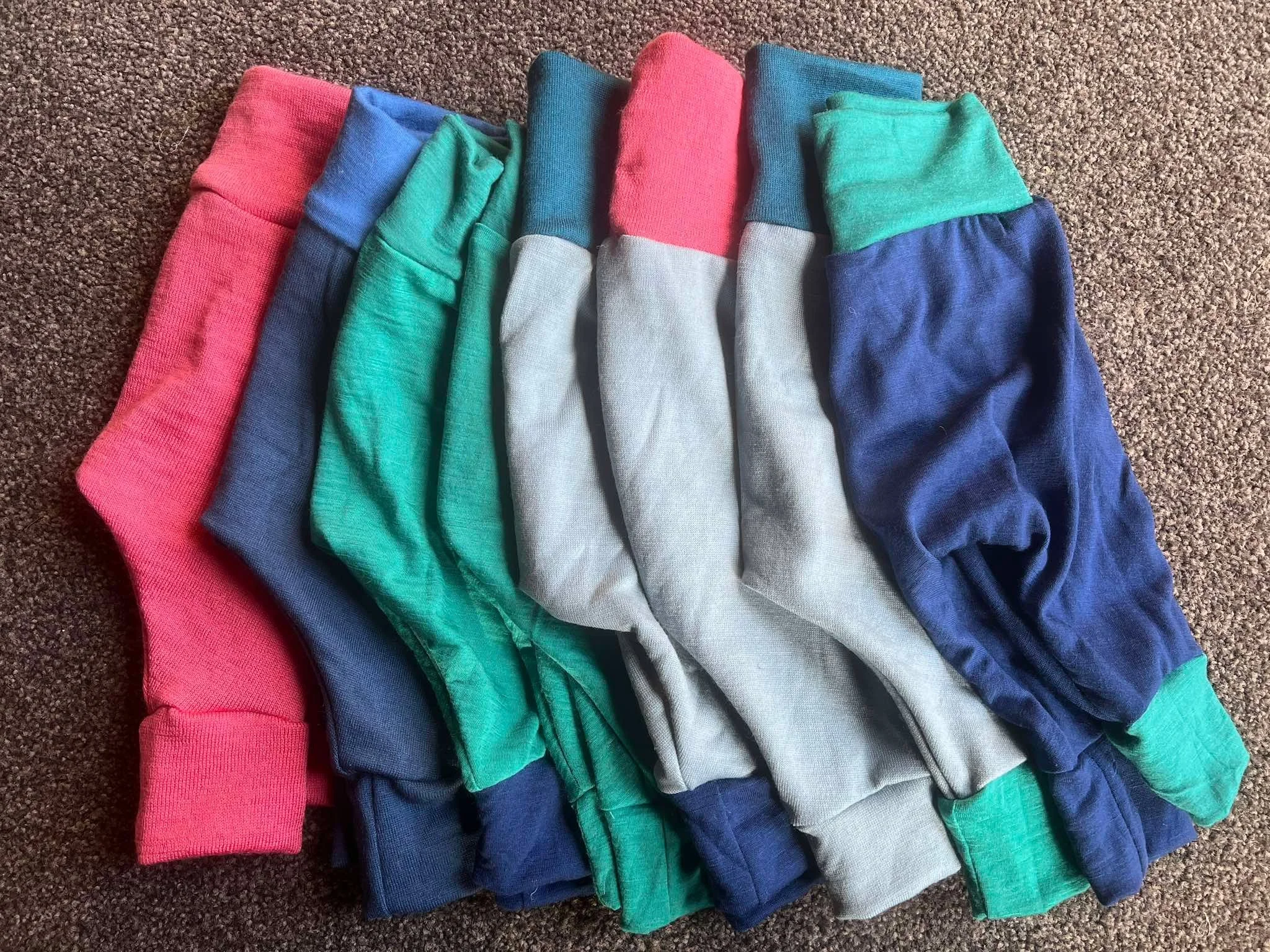 Follower project alert!  Look at this amazing collection of little baby pants made with Stitch Kitchen merino remnants!  These will be heading off to Nest in Gisborne to keep babies warm. This is exactly the kind of project that Stitch Kitchen loves 