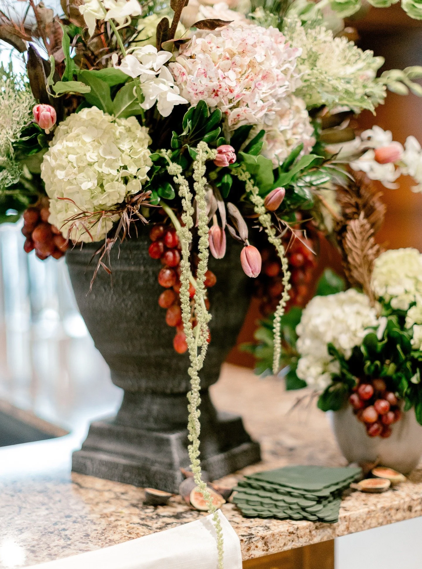 Earlier this week I had the opportunity to help @hollyberry_flowers on a floral install for the @forevercollectivesociety. The whole event was thoughtfully planned and beautifully executed and the moody fall color palette made everything feel warm an
