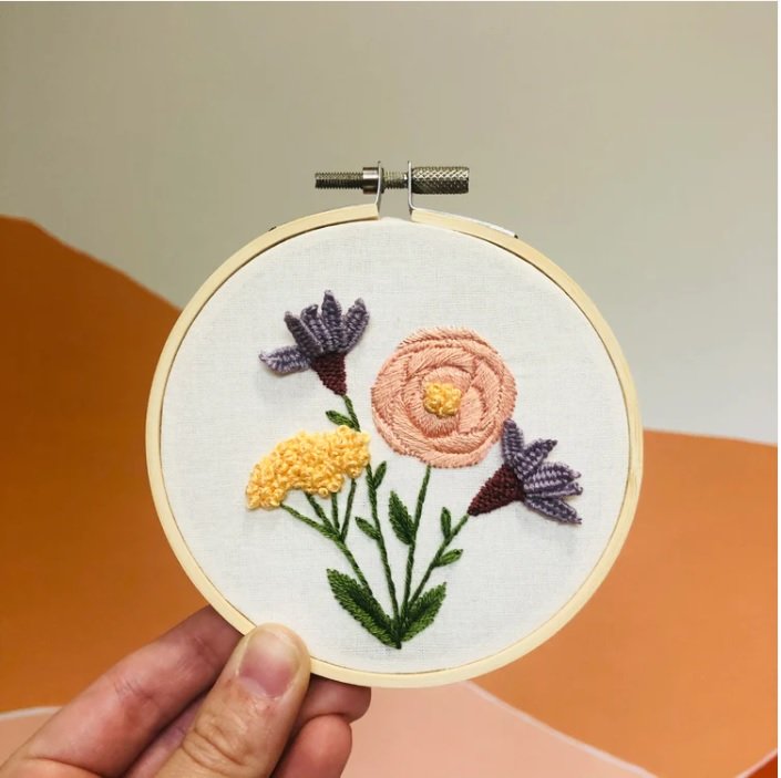Mcreativej Desert Landscape Pin - Beginner DIY Embroidery Craft Kit