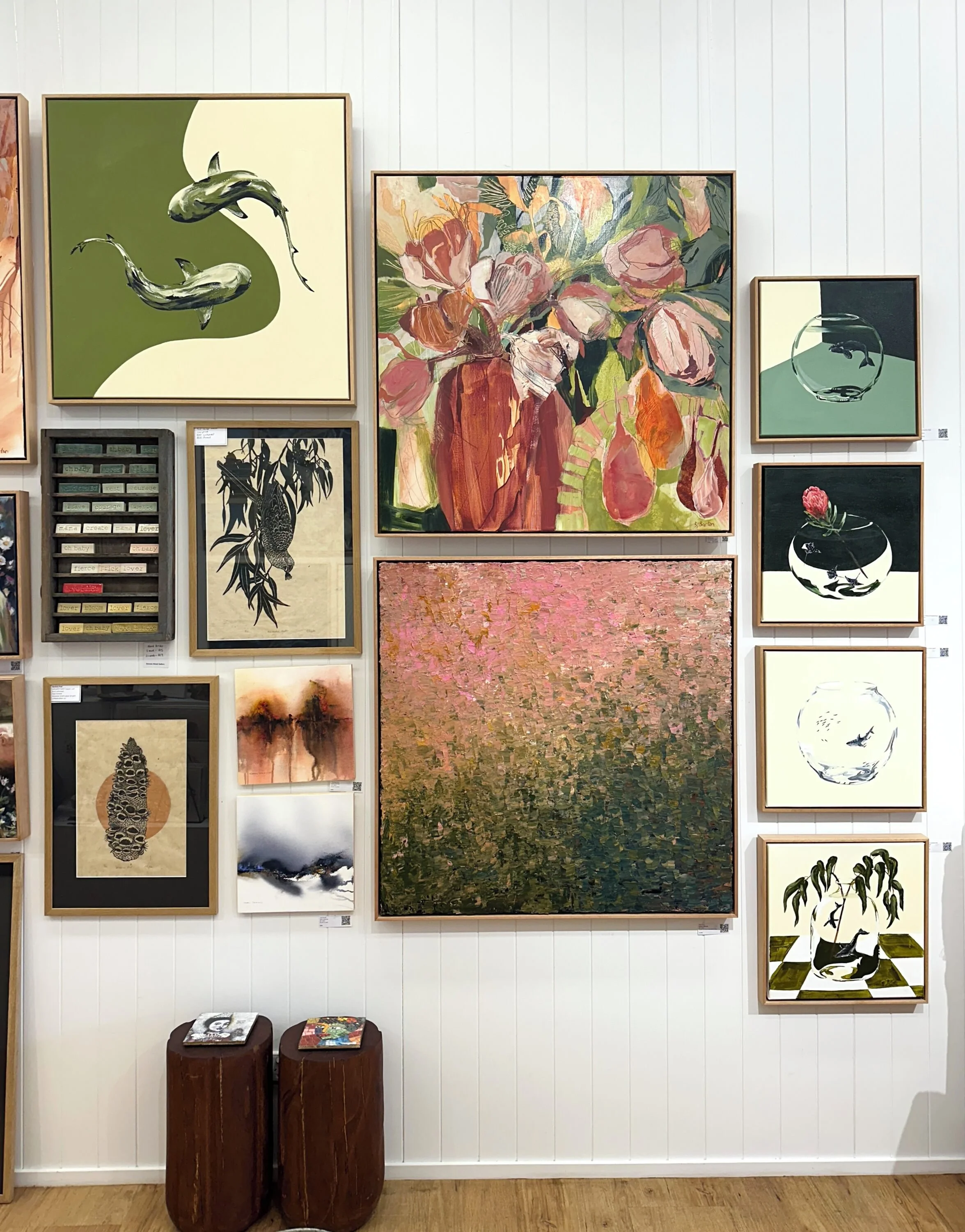 Gallery Wall Wednesday ⁣
⁣
This current curation in the gallery celebrating the warm tones in work by artists:⁣
Andrew Hillhouse⁣
Bronwyn Barton⁣
Karren Gemming⁣
Megan Ruby Lee⁣
Prudence Coburn⁣
⁣
Just to name a few⁣
Artworks available online, in the