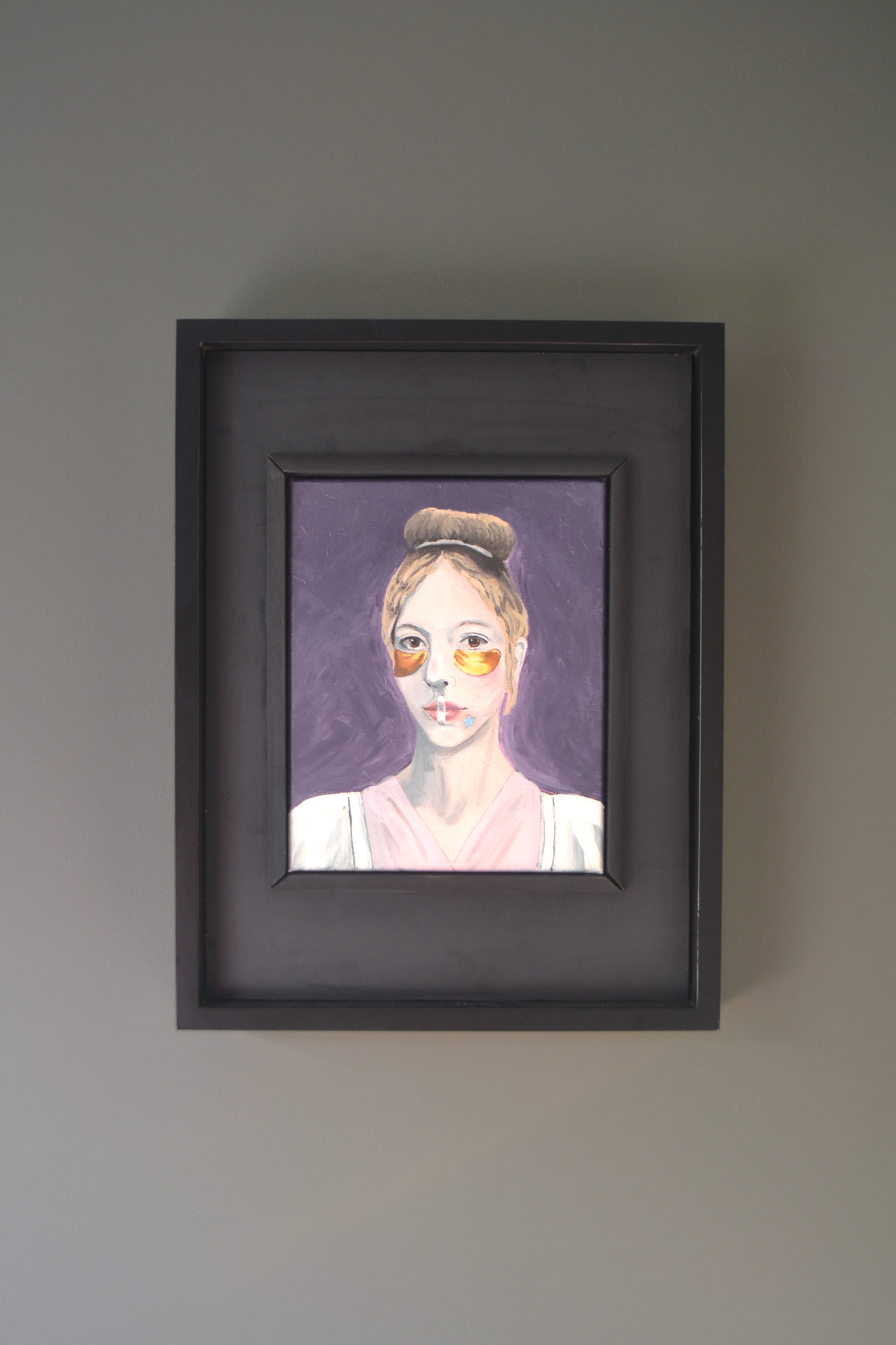 Maggie Buckle_Girl-in-gold_34x43_595_Portrait.png