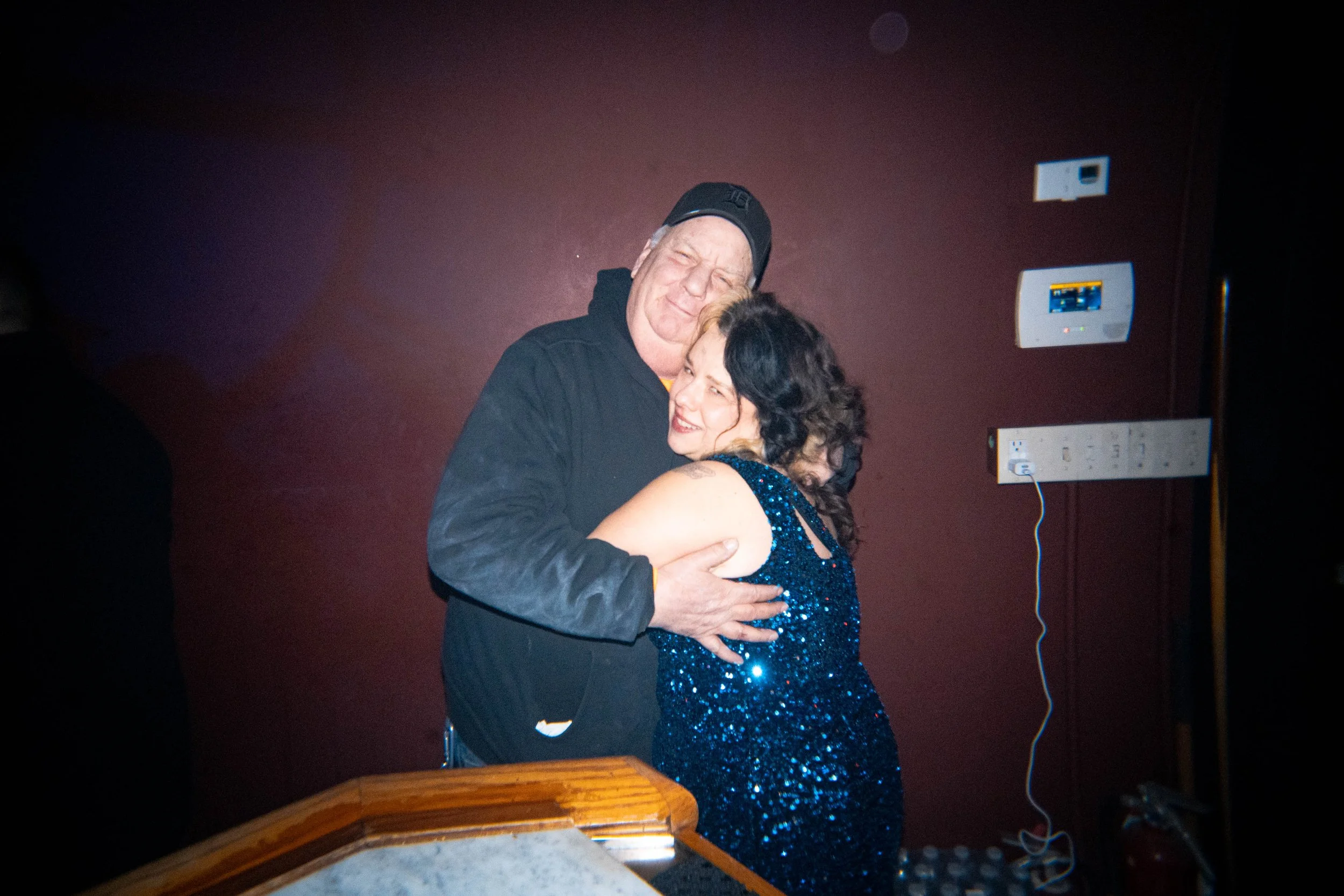 25 12 H2D NYE 2025 w ADULT 245 4K.jpg