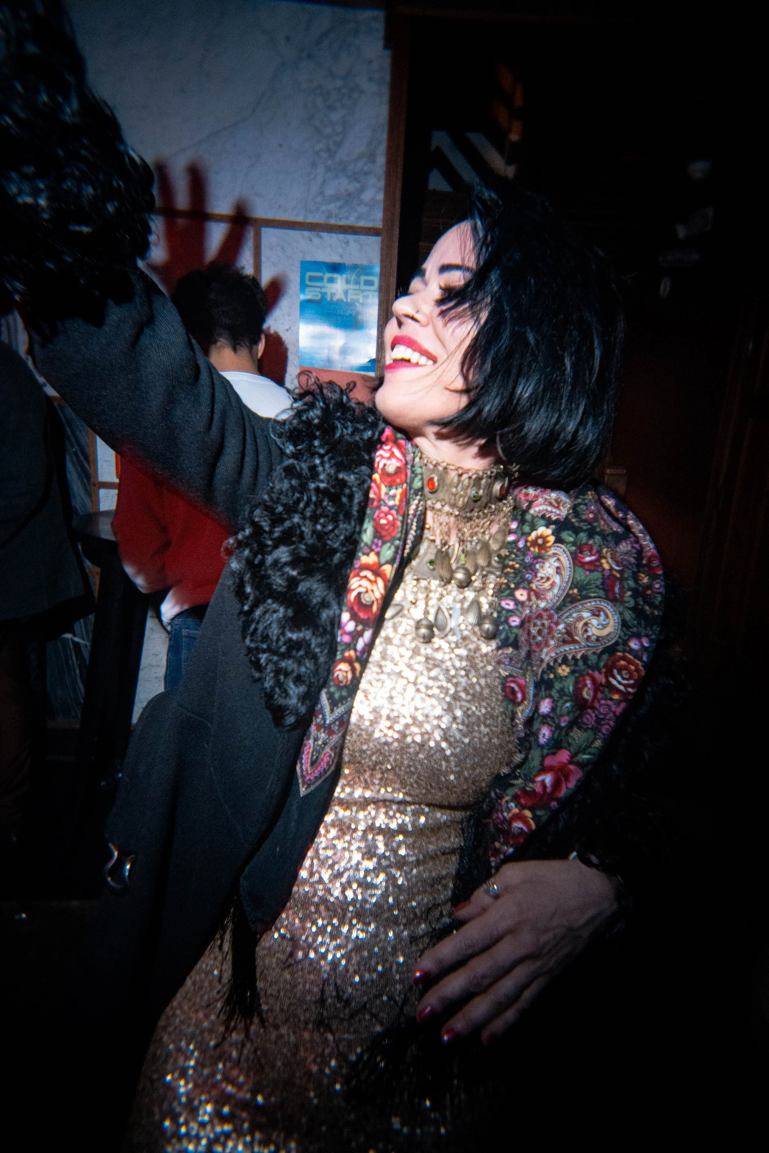 25 12 H2D NYE 2025 w ADULT 250 4K.jpg