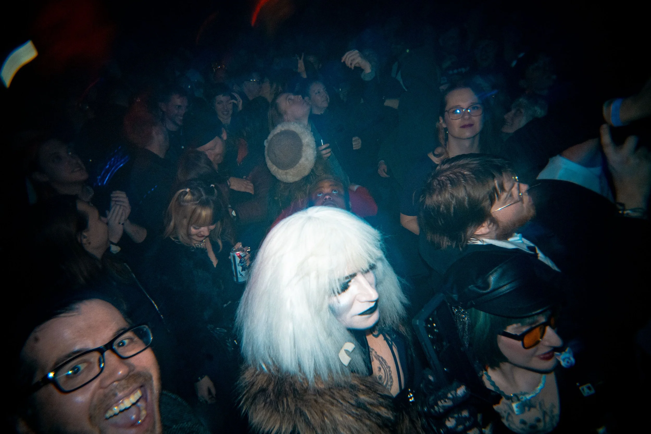 25 12 H2D NYE 2025 w ADULT 221 4K.jpg