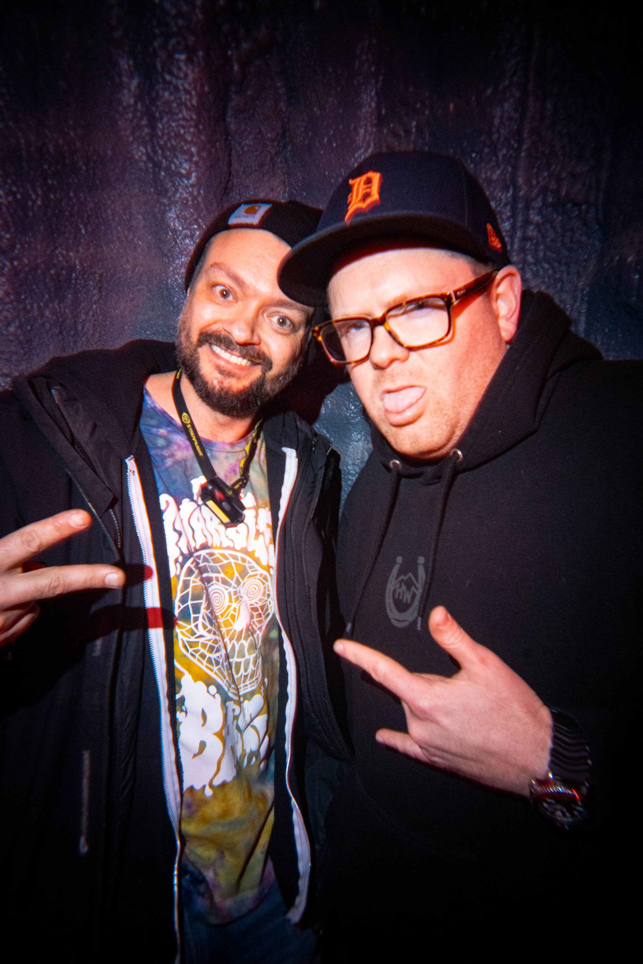 25 12 H2D NYE 2025 w ADULT 270 4K.jpg