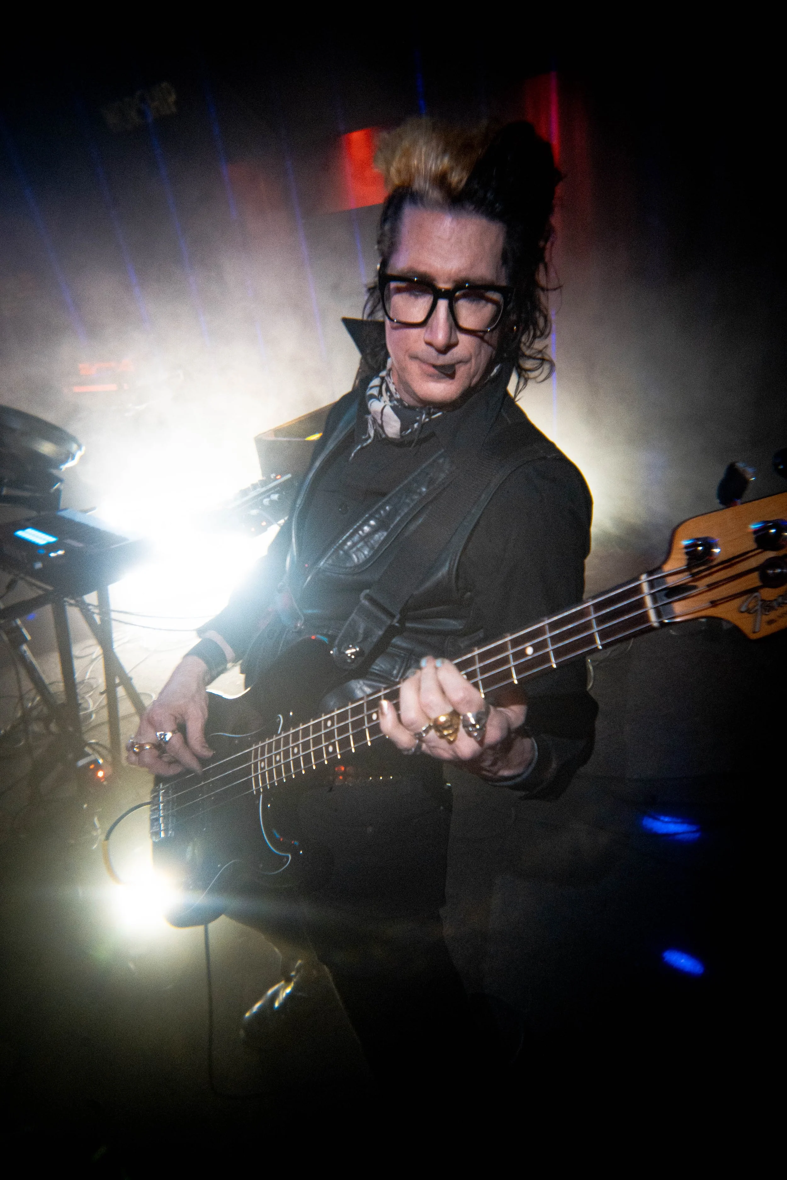 25 12 H2D NYE 2025 w ADULT 131 4K.jpg