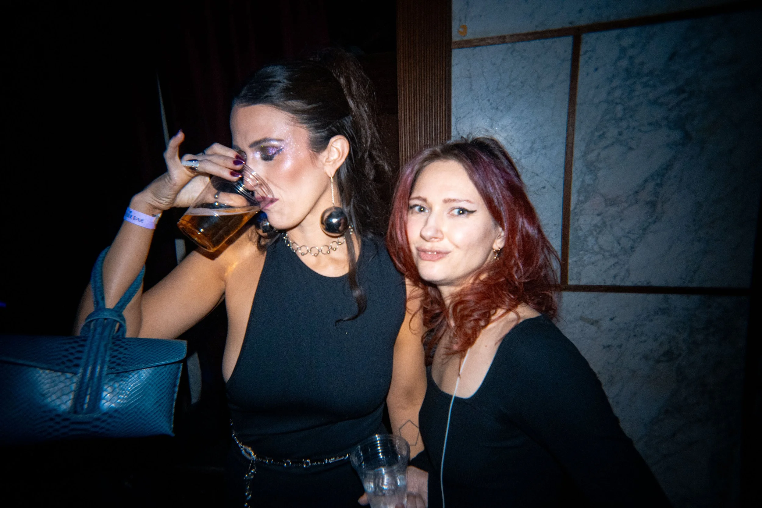 25 12 H2D NYE 2025 w ADULT 492 4K.jpg