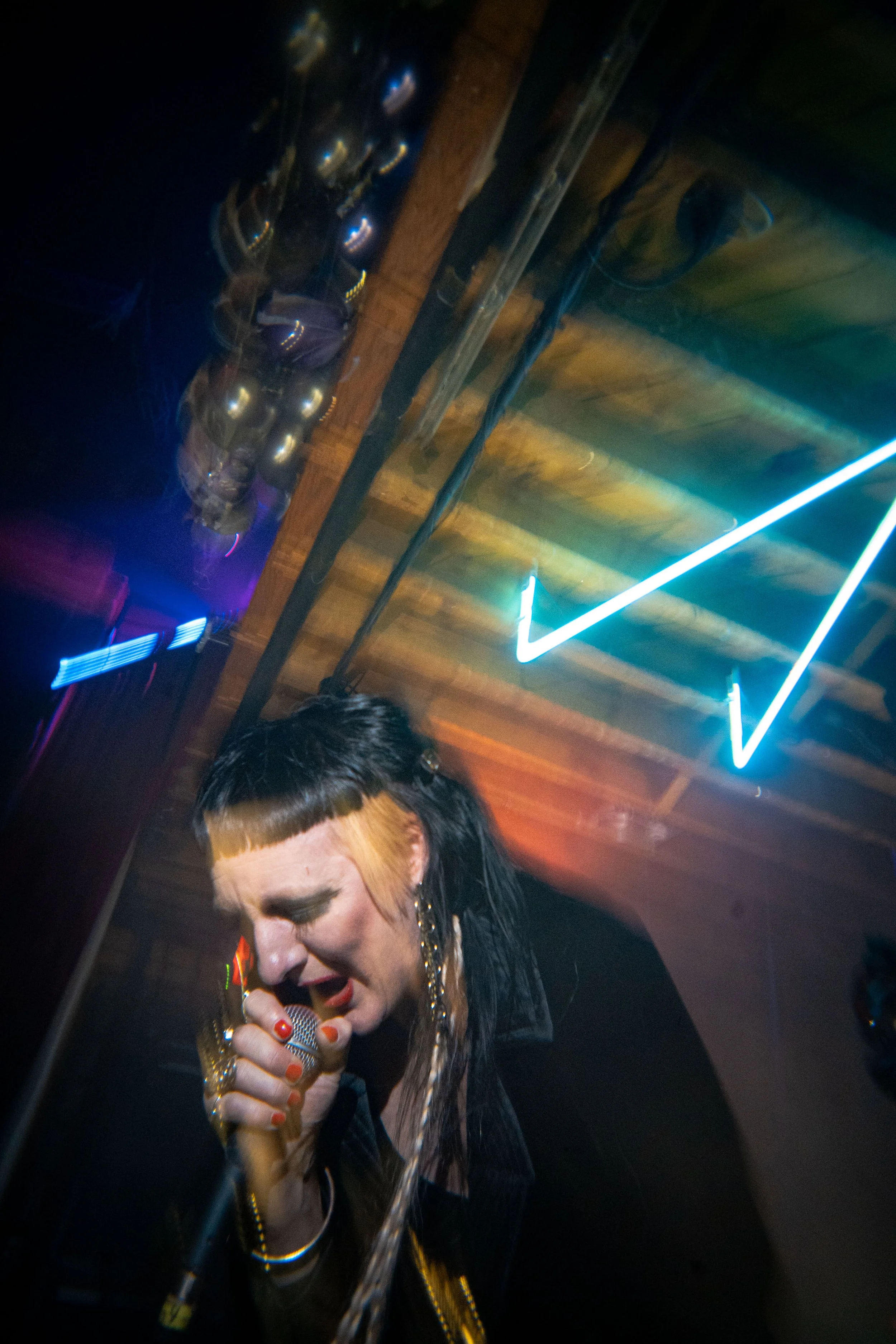 25 12 H2D NYE 2025 w ADULT 151 4K.jpg