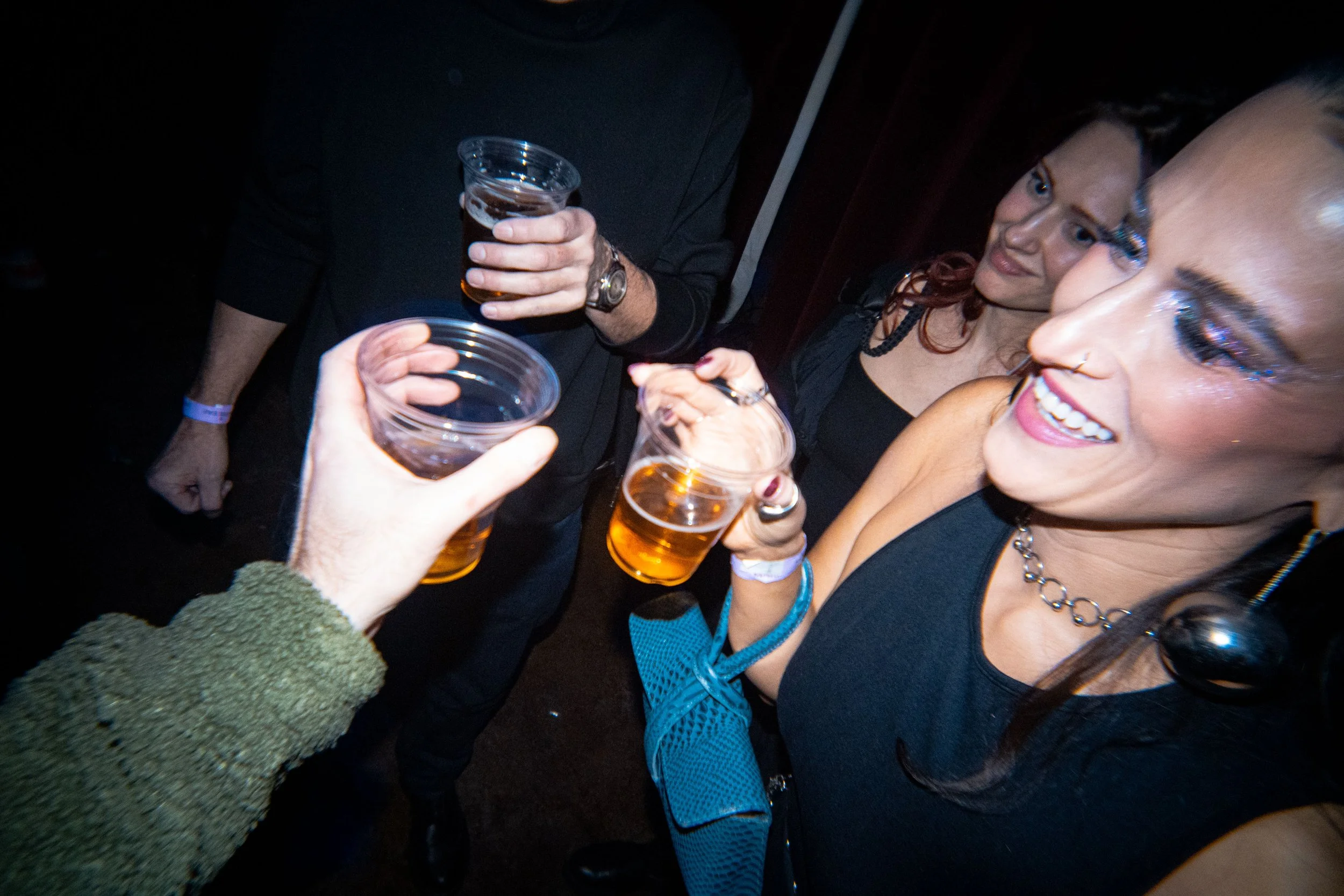 25 12 H2D NYE 2025 w ADULT 490 4K.jpg