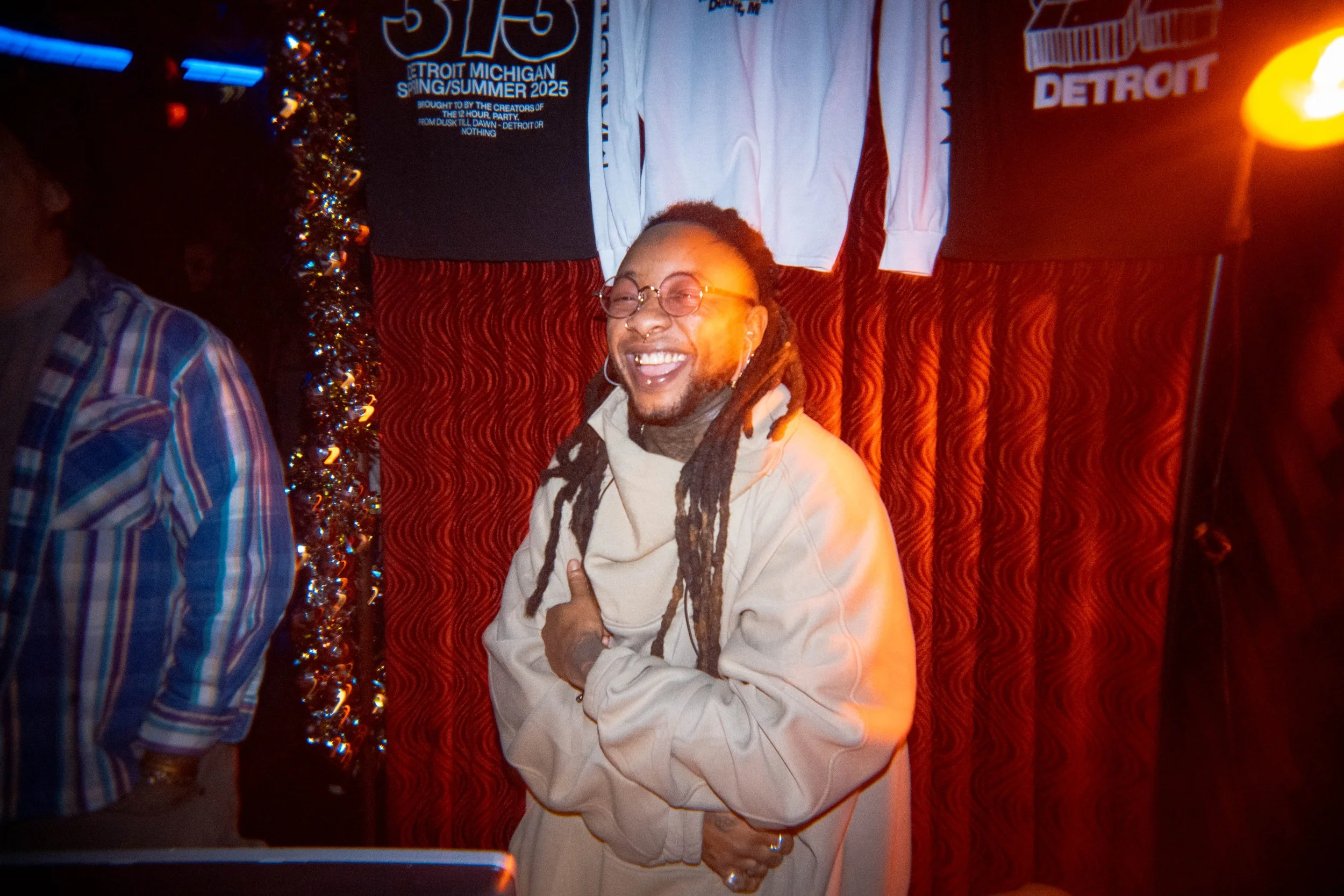 25 12 H2D NYE 2025 w ADULT 448 4K.jpg