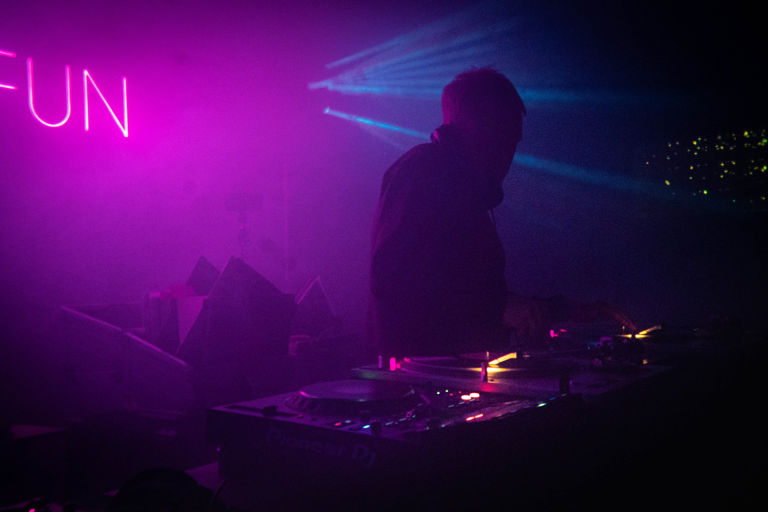 26 08 H2D X BIG FUN FIRST PARTY PARIS BAR 004-204.jpg