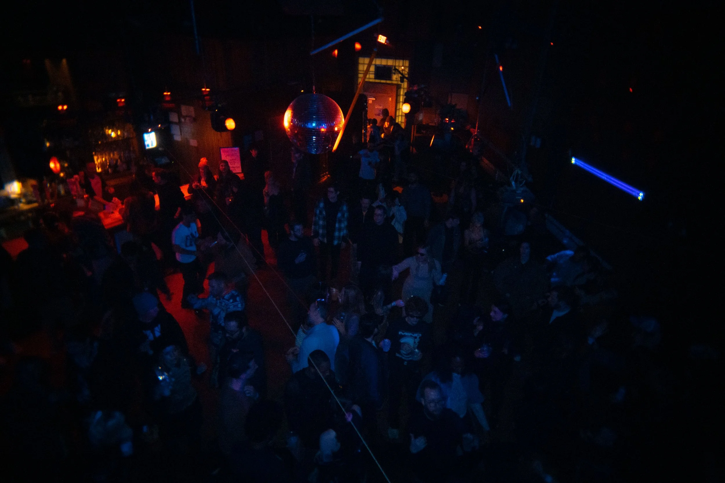 25 12 H2D NYE 2025 w ADULT 464 4K.jpg